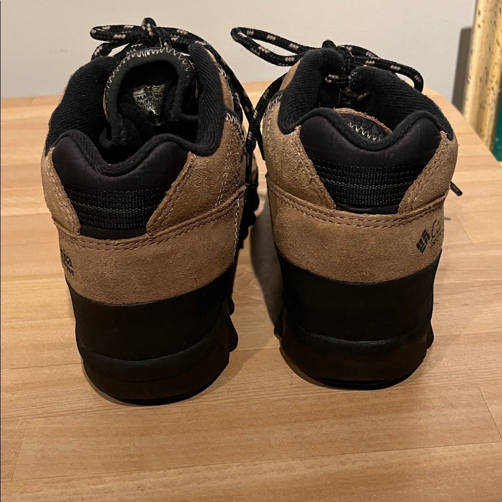 Woman’s Brown and Black Hiking Boots - Picture 3 of 7